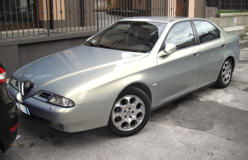 Illustration for article titled Could it have succeeded in America: Alfa Romeo 166